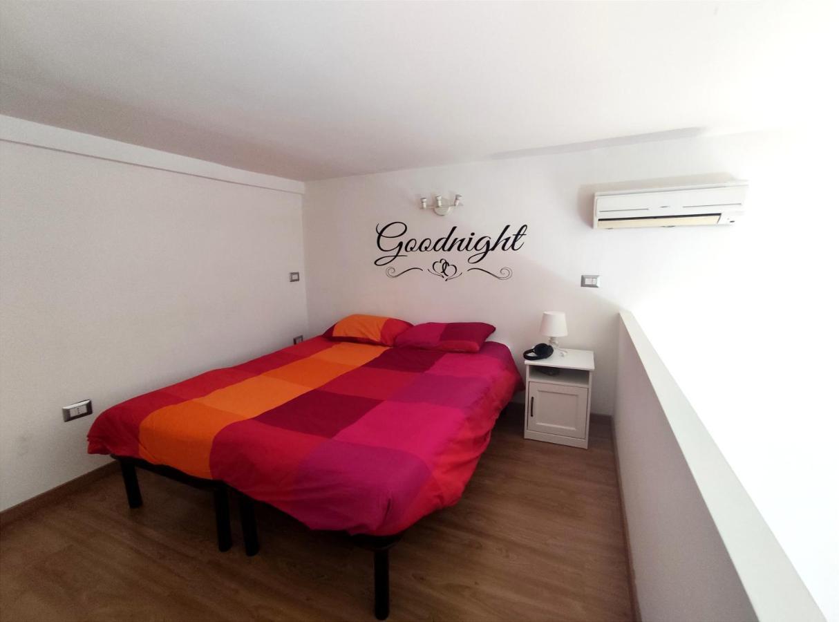 ナポリ Ale & Tizy House Bed & Breakfast エクステリア 写真