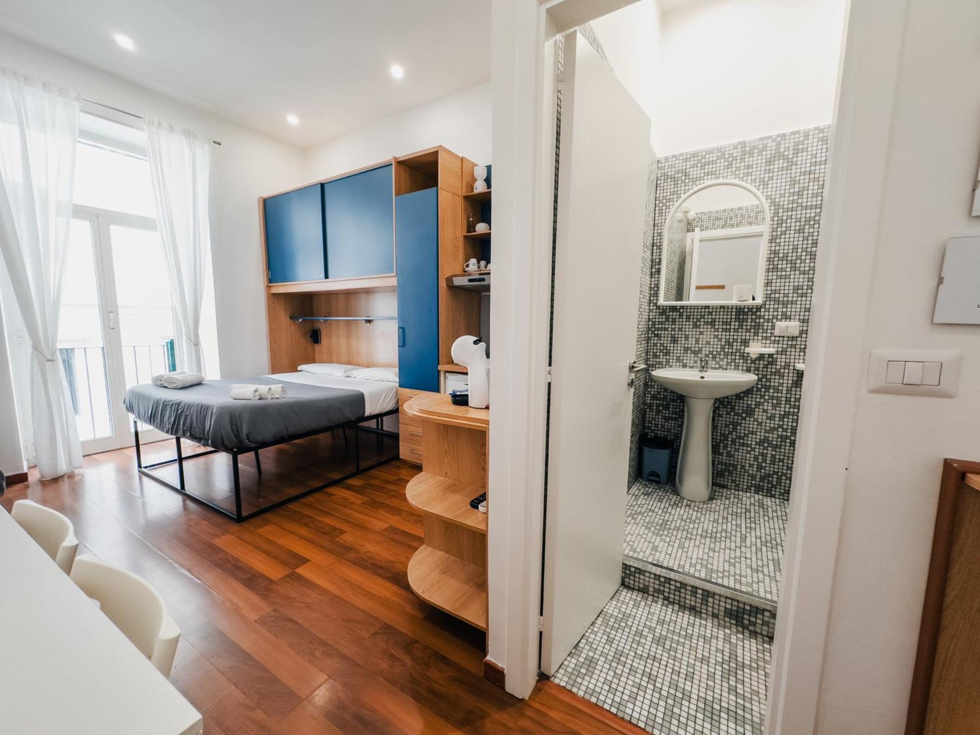 ナポリ Ale & Tizy House Bed & Breakfast エクステリア 写真
