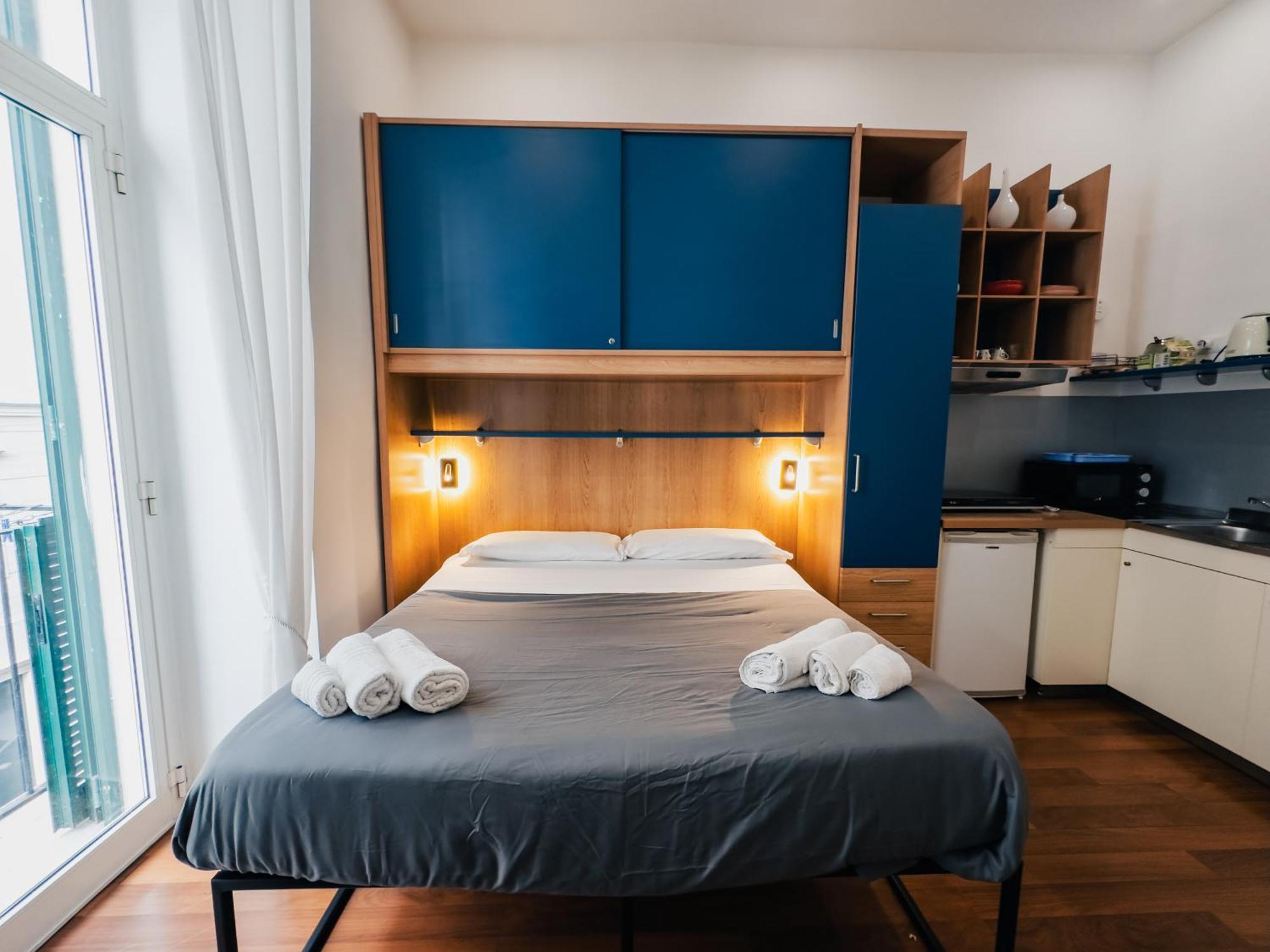 ナポリ Ale & Tizy House Bed & Breakfast エクステリア 写真