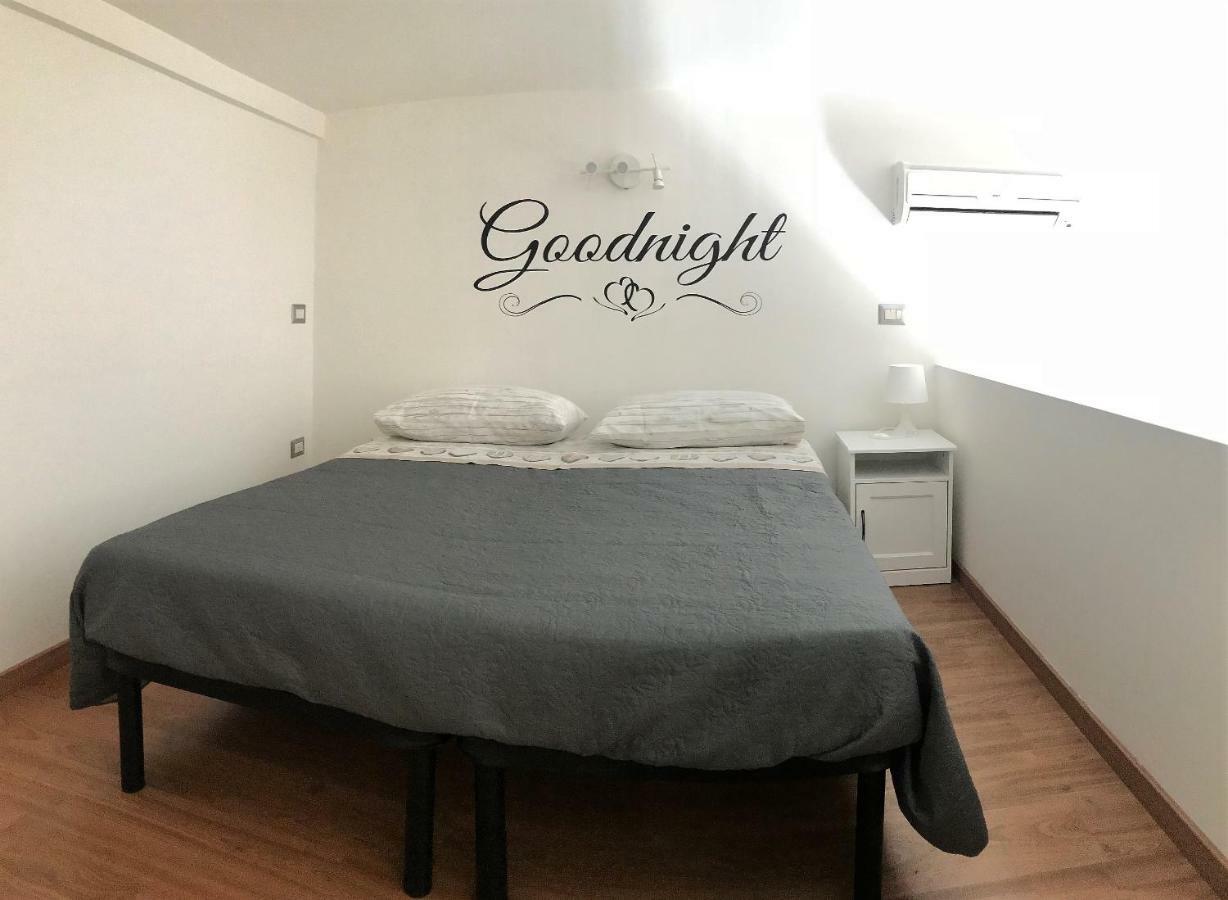 ナポリ Ale & Tizy House Bed & Breakfast エクステリア 写真
